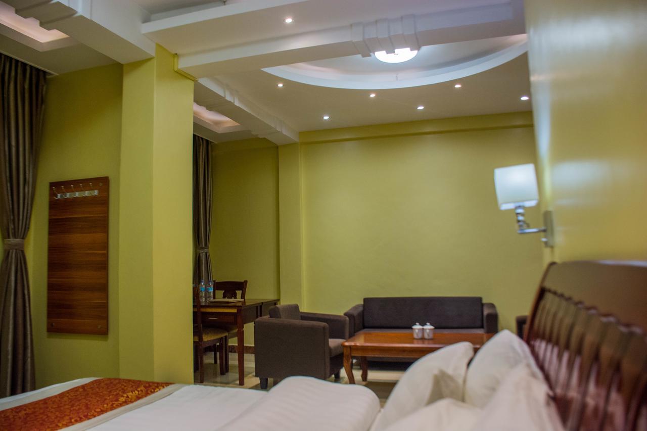 Hong Kong Hotel 다르에스살람 외부 사진