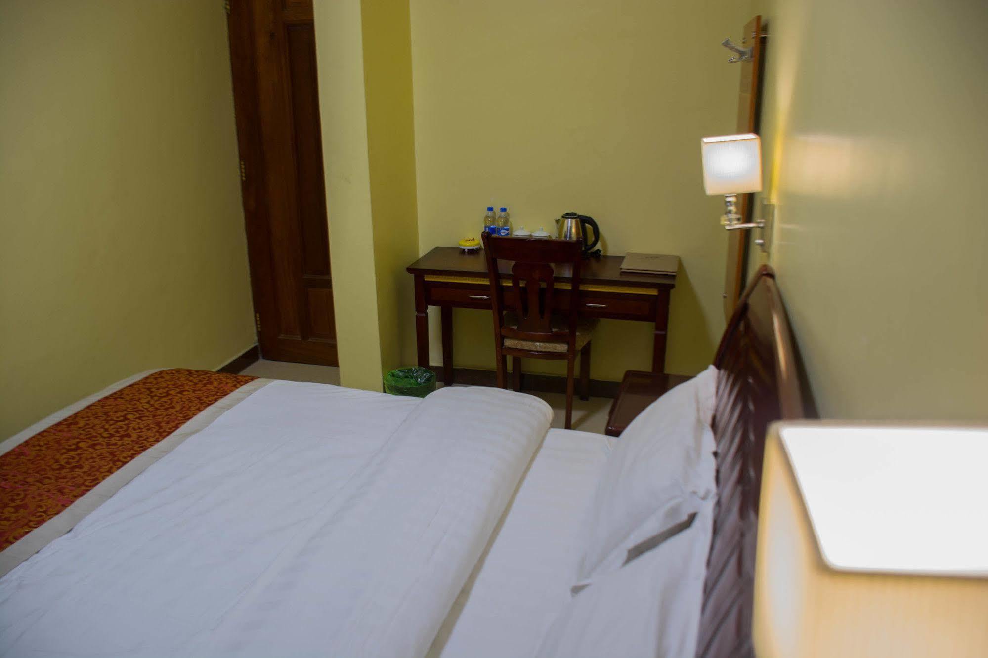 Hong Kong Hotel 다르에스살람 외부 사진