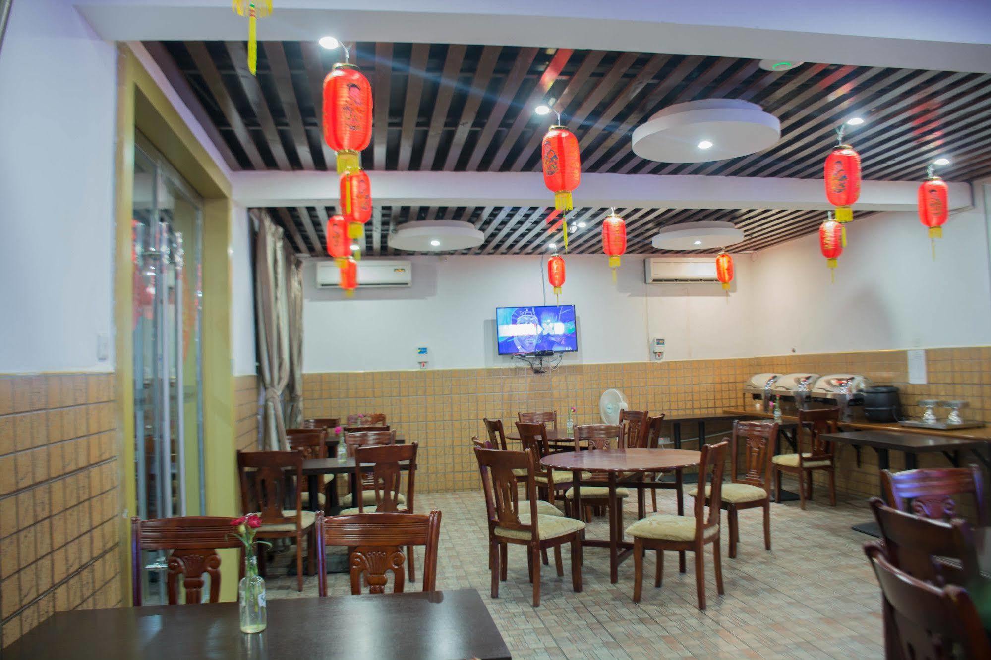 Hong Kong Hotel 다르에스살람 외부 사진