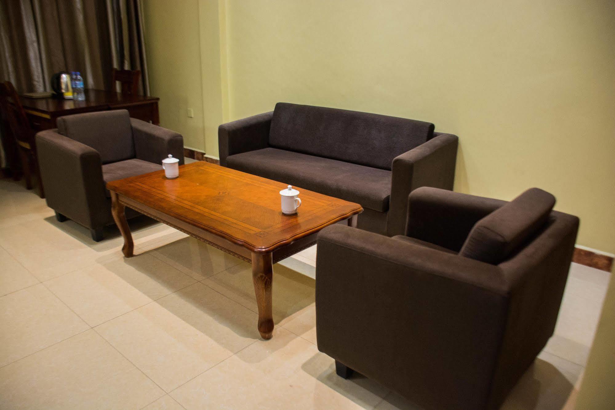 Hong Kong Hotel 다르에스살람 외부 사진